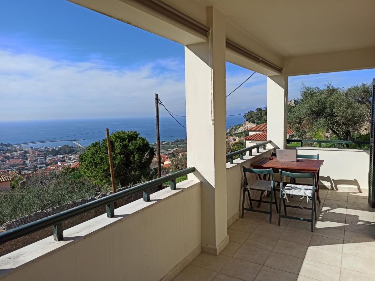 Villa Kiparissia Castle & Sea View Kyparissia Exterior foto