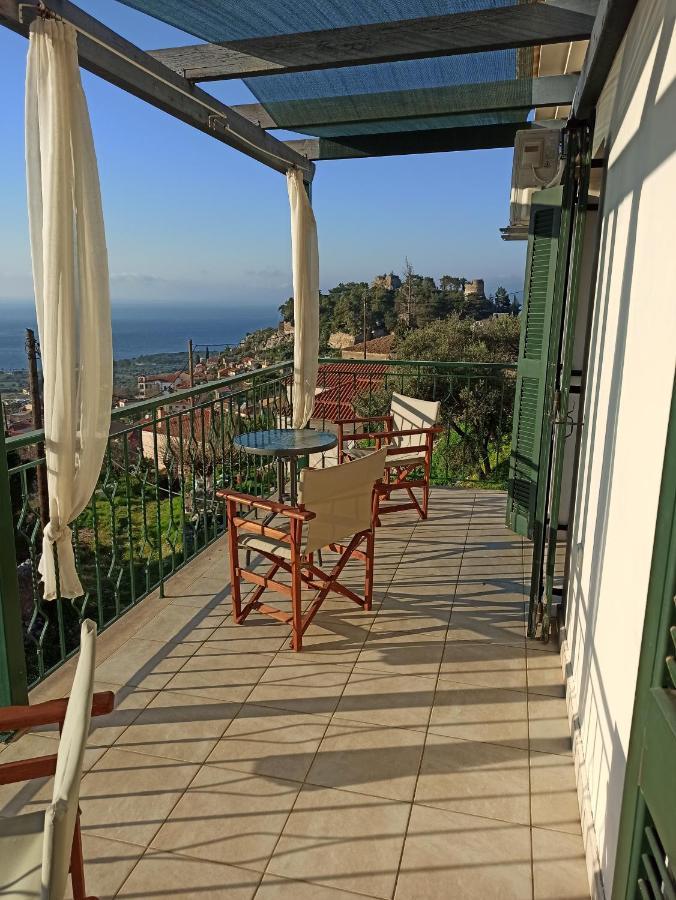 Villa Kiparissia Castle & Sea View Kyparissia Exterior foto